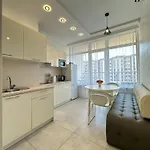 Skyview Apartment *